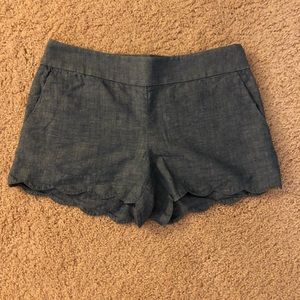 LOFT NWOT riviera scallop chambray short